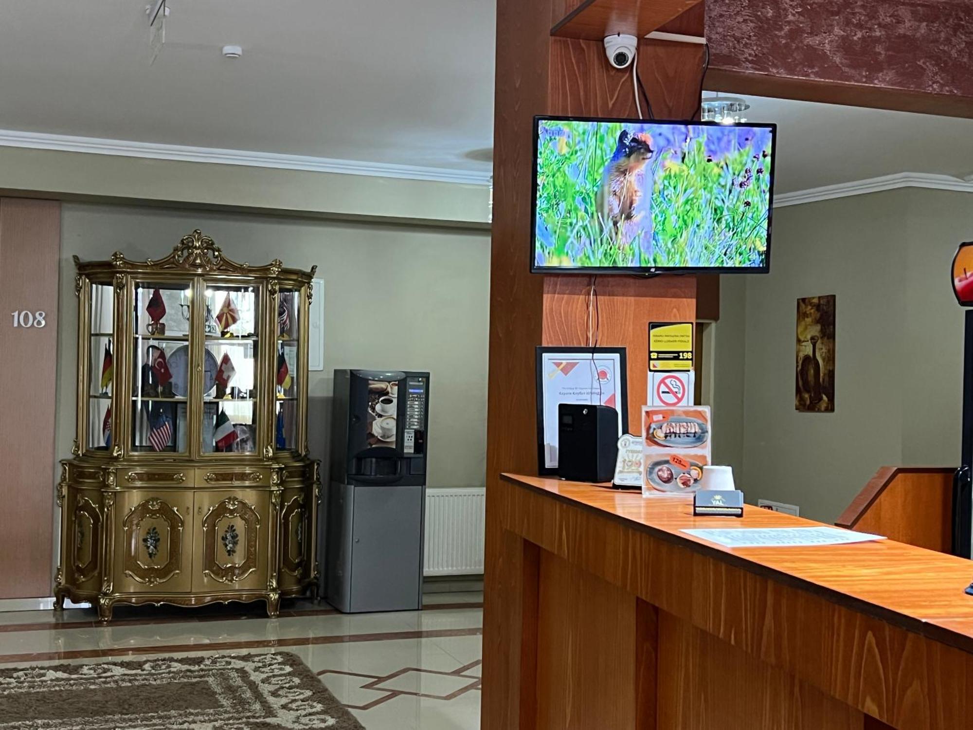 Hotel Yal Restaurant Tetovo Luaran gambar