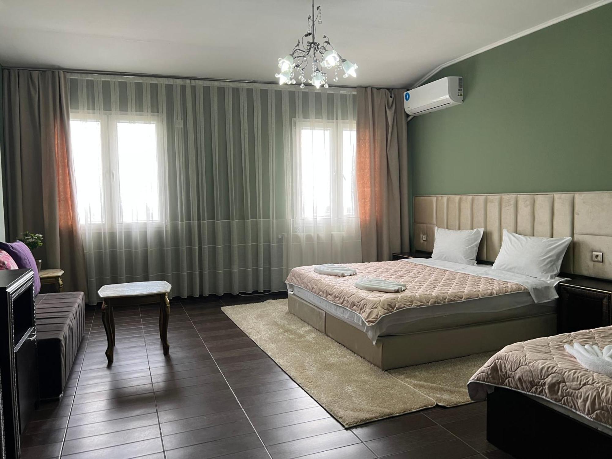 Hotel Yal Restaurant Tetovo Luaran gambar